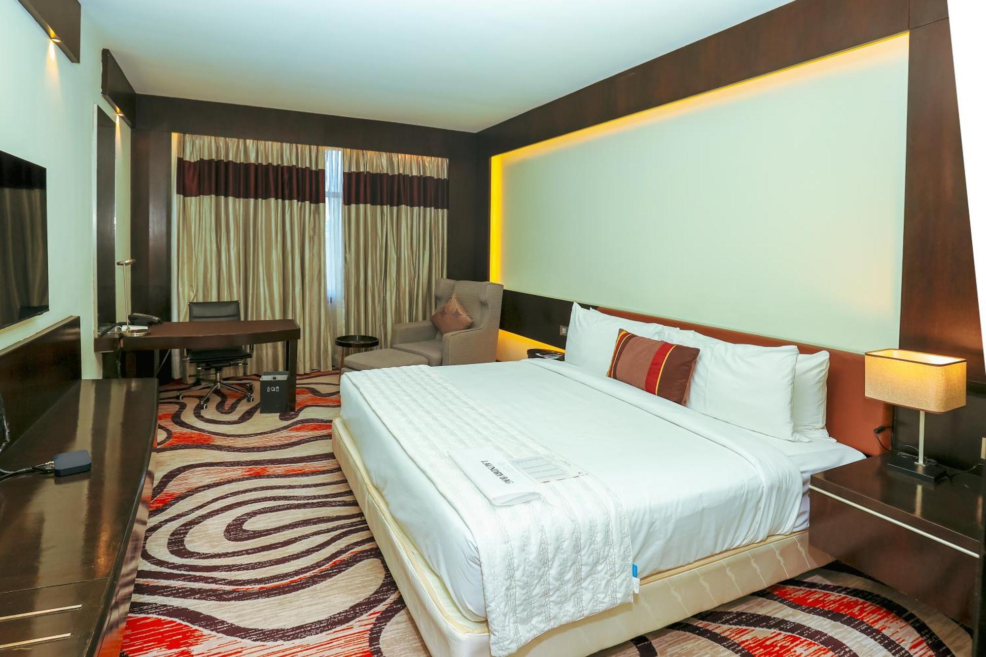 Executive King Room